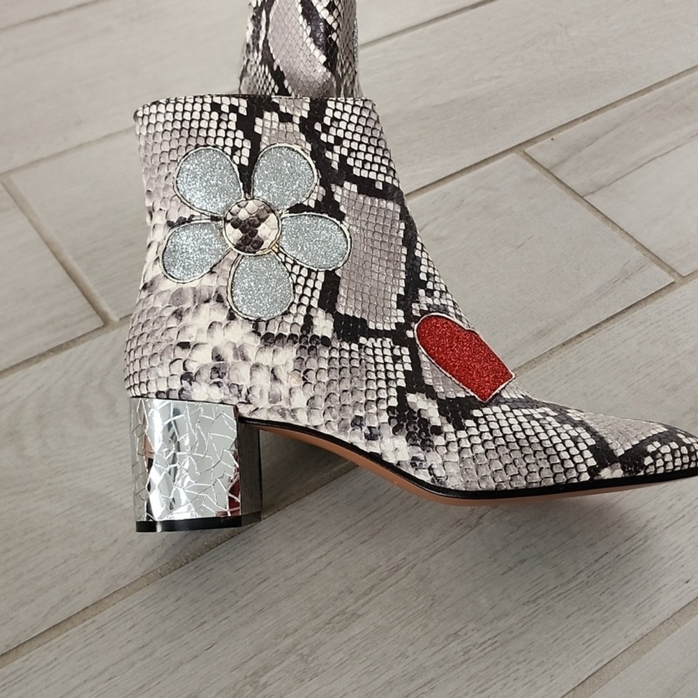 Roberto Festa snake skin and heart boots NWT